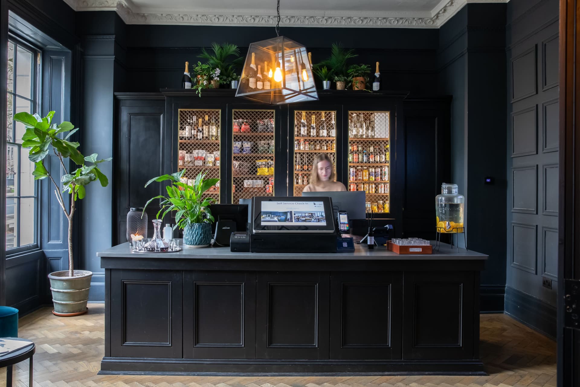 George Hotel