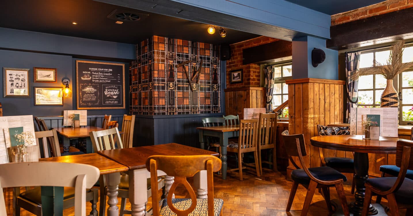 Three Horseshoes