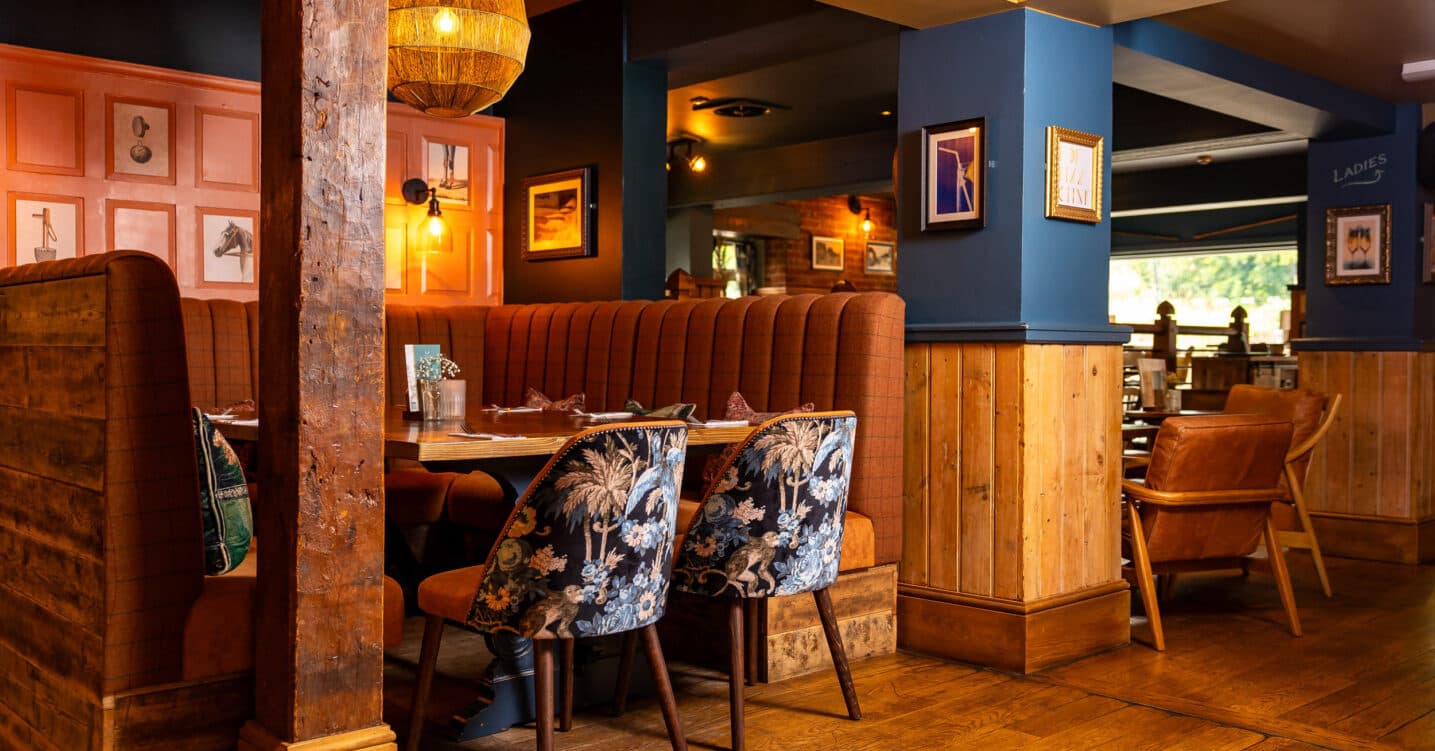 Three Horseshoes