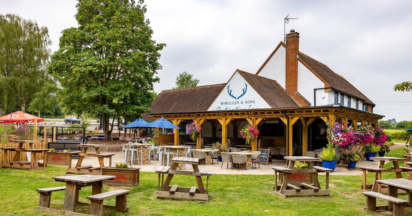 Three Horseshoes