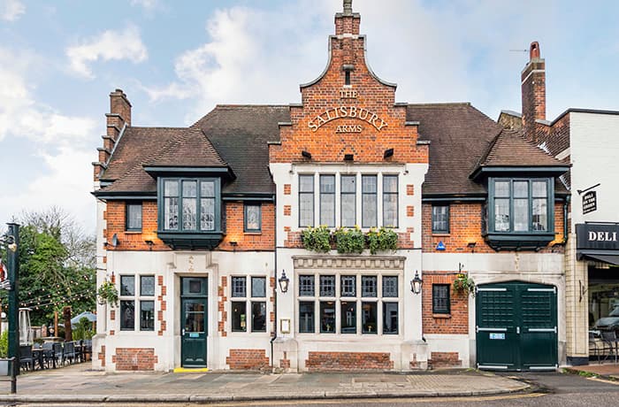 Castle Pubs - The Salisbury Arms