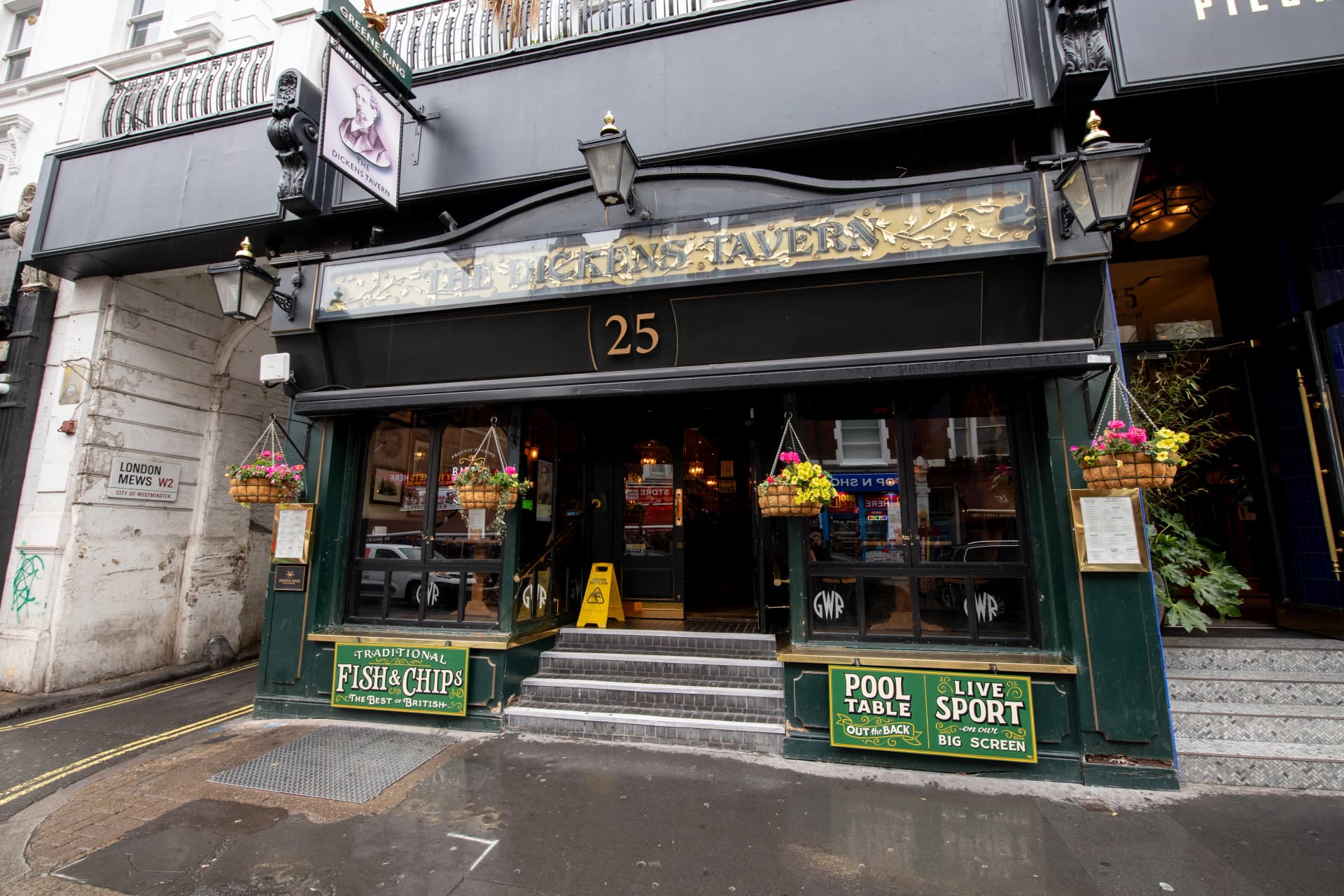 Dickens Tavern