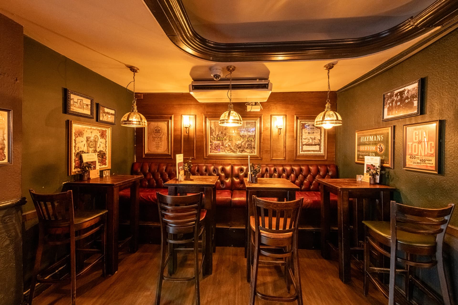 Dickens Tavern