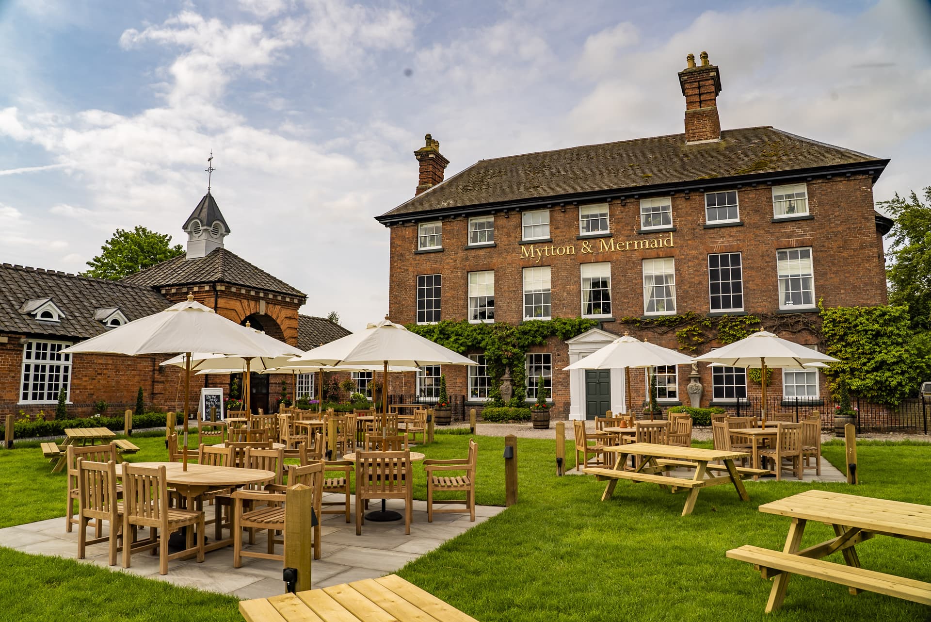 Brunning & Price - The Mytton & Mermaid