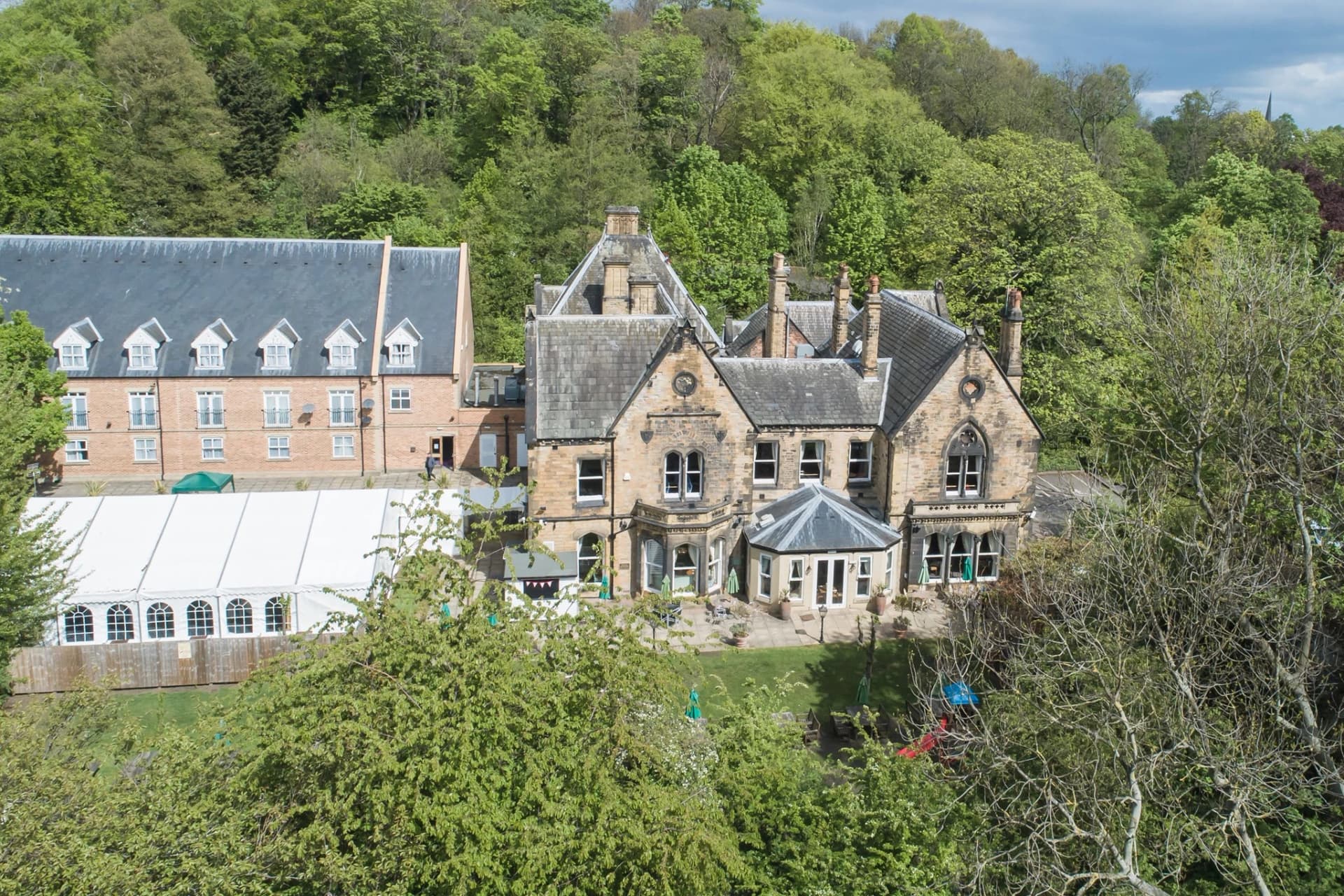 Holmfield Arms