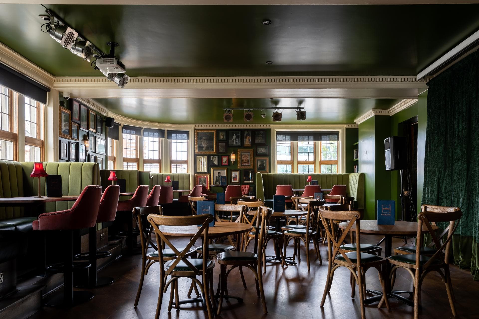 The Grand Central, Brighton