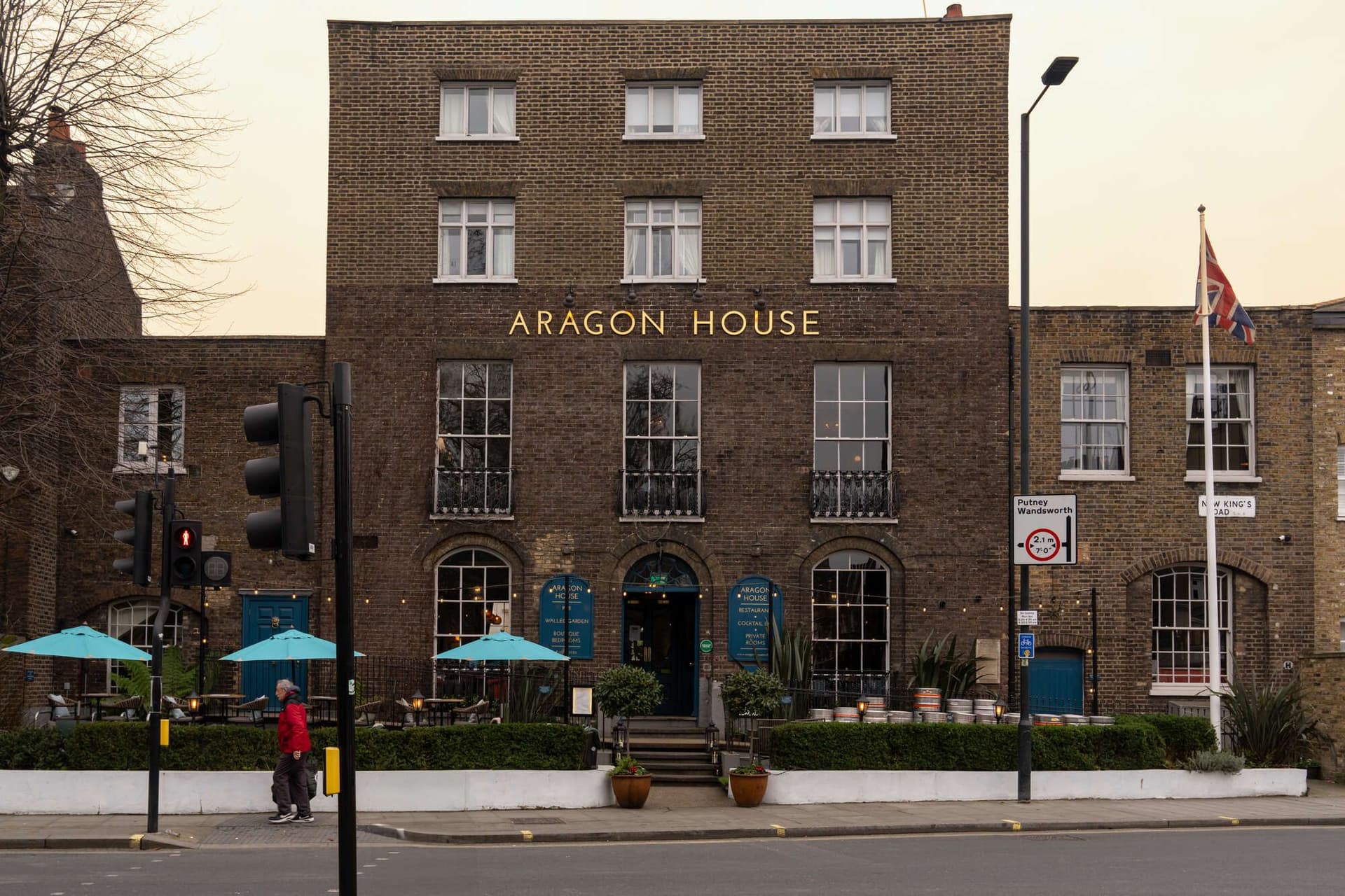 Aragon House