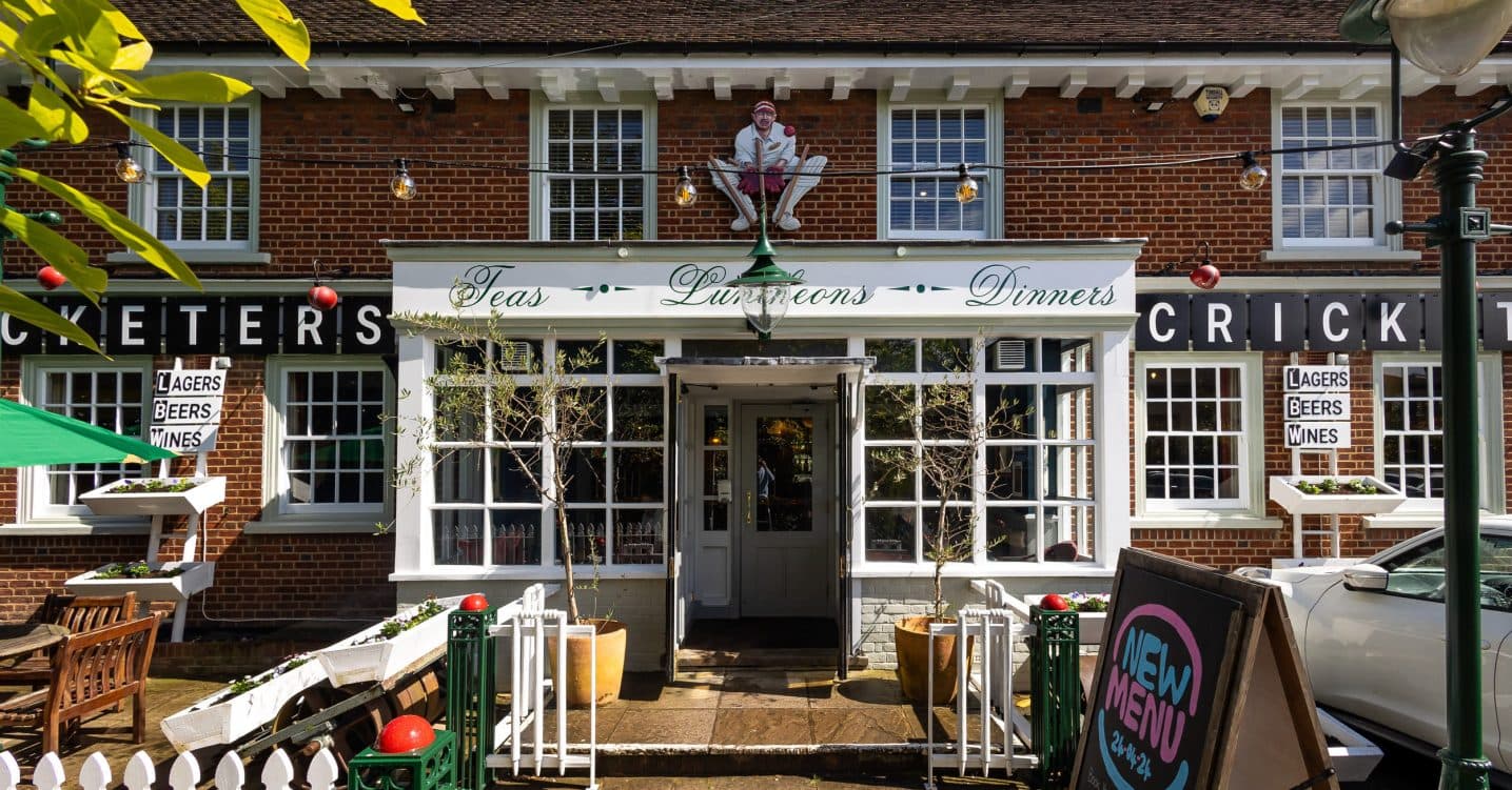 Cricketers, Enfield