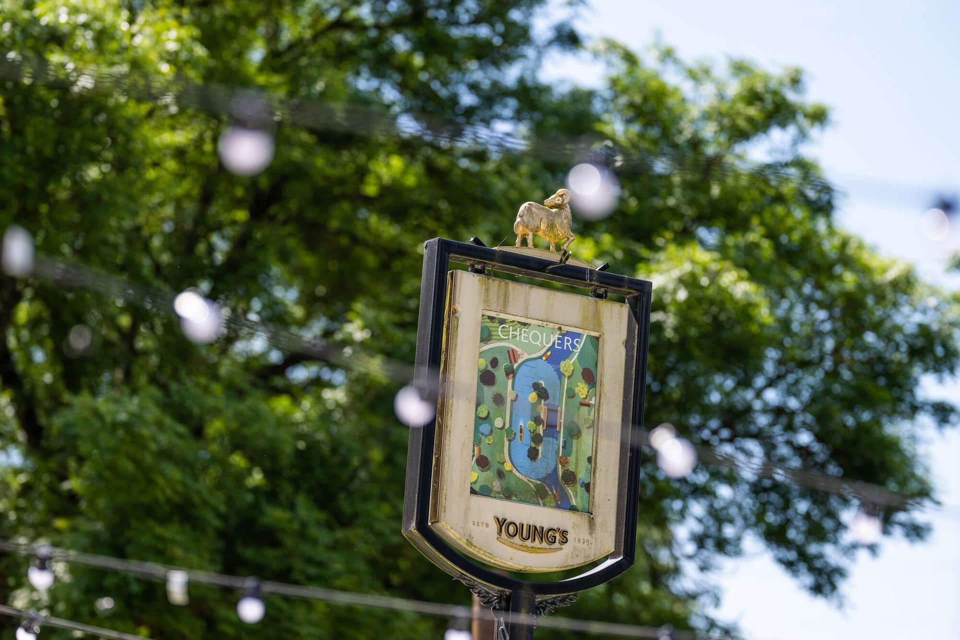 Chequers, Hanham Mills