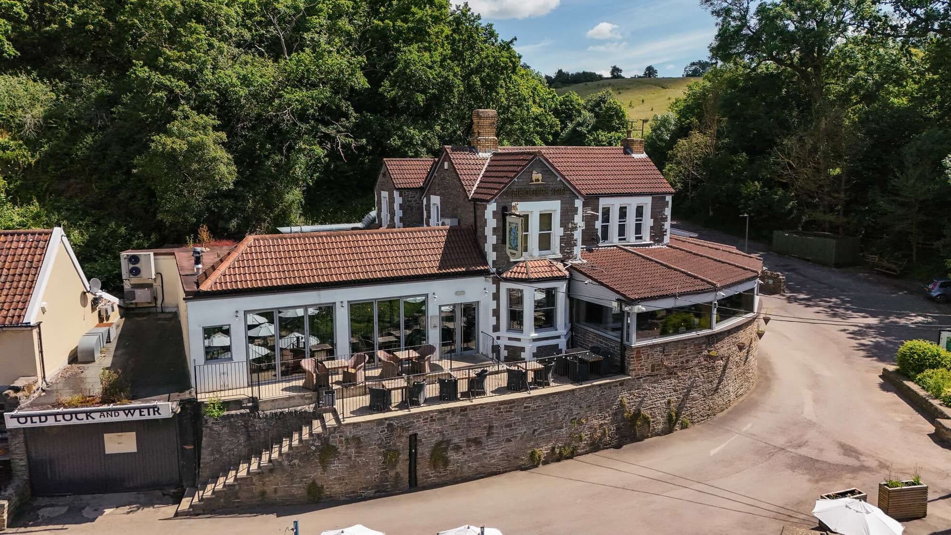 Chequers, Hanham Mills
