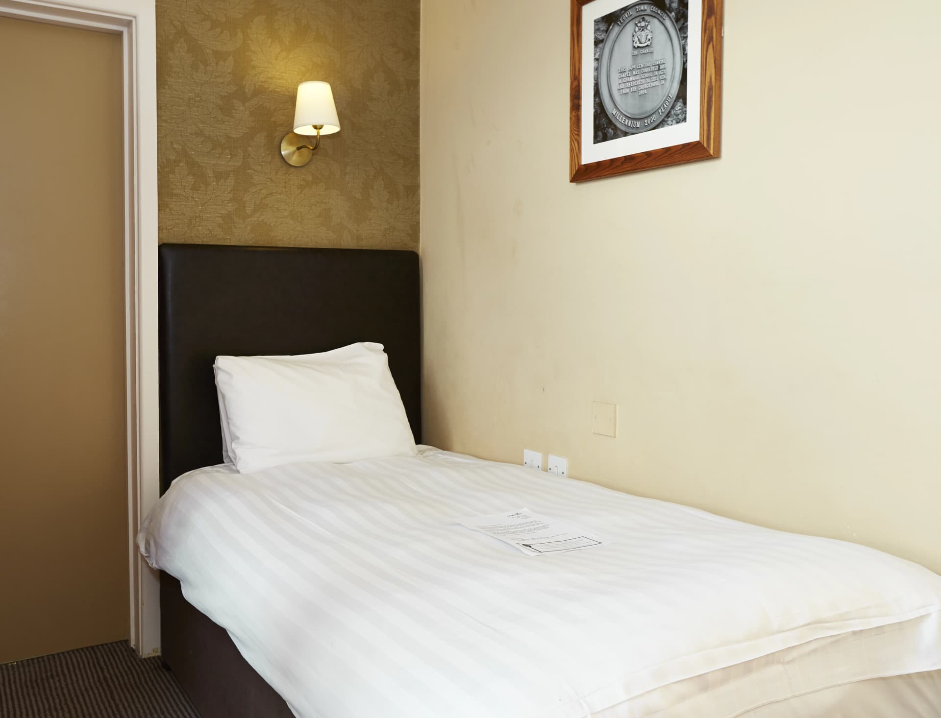 Manor Hotel