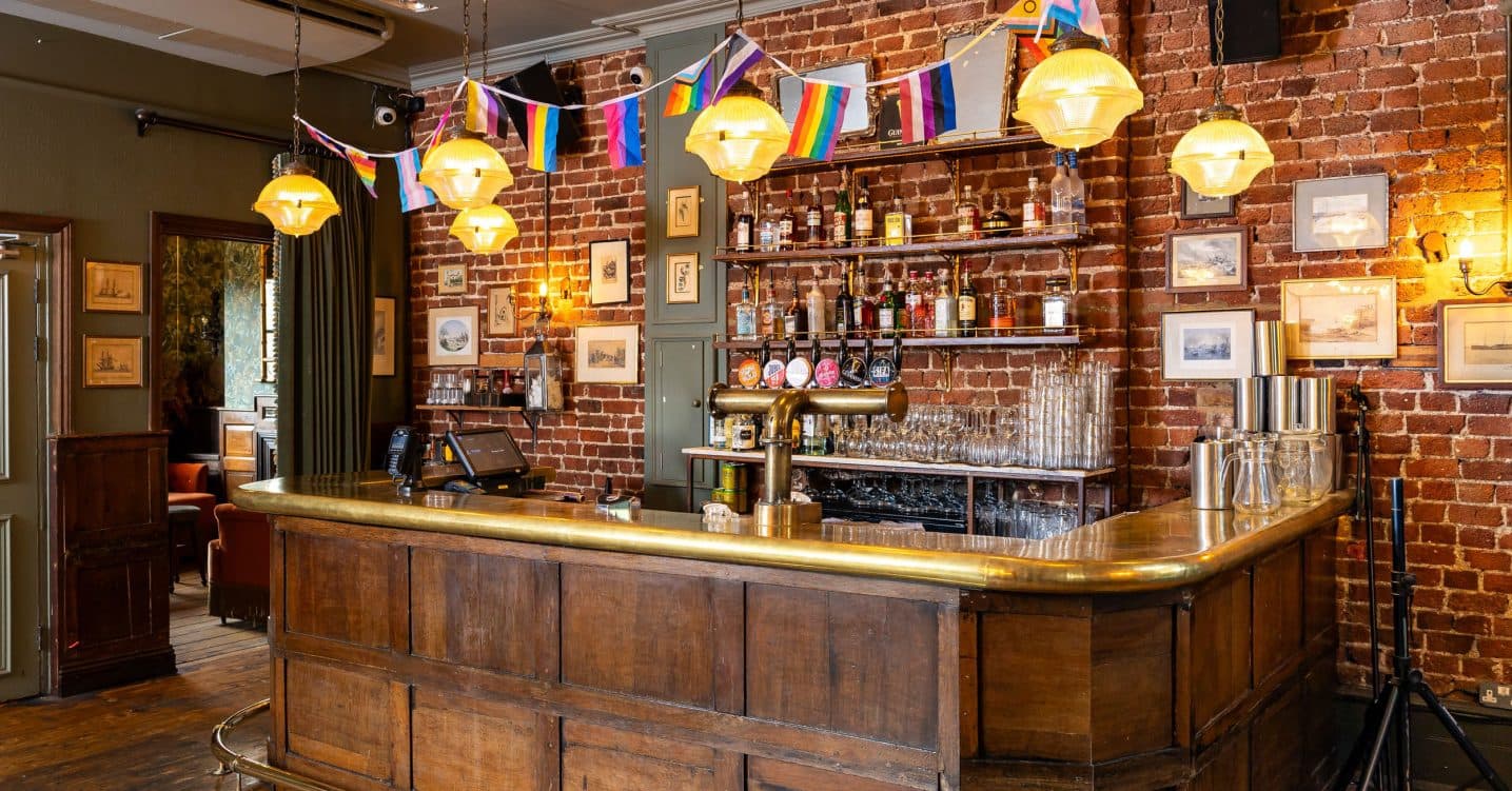 Lock Tavern