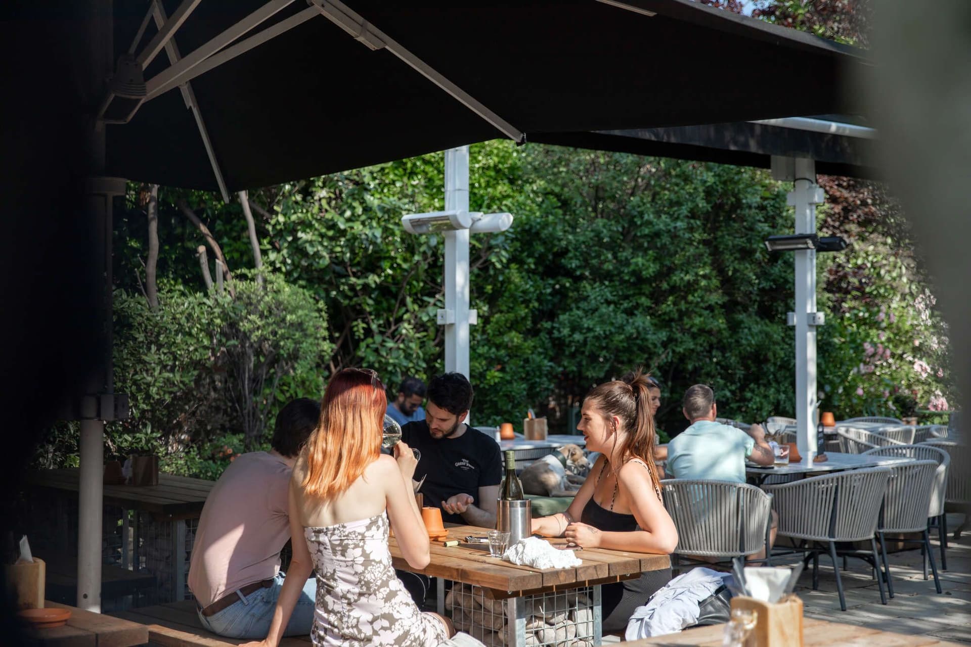 Crown, Twickenham