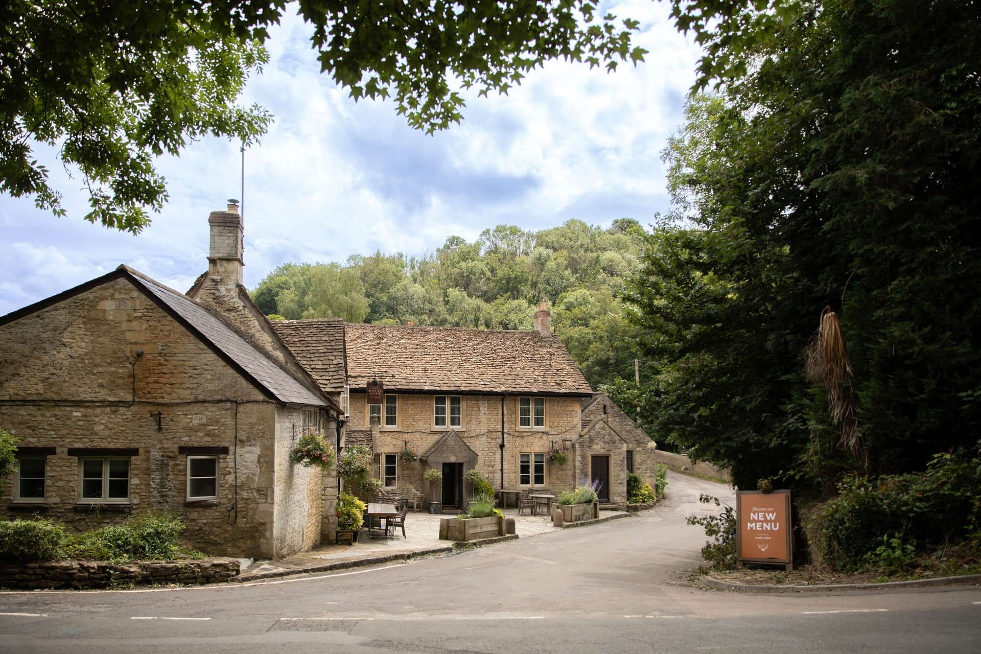 White Hart, Ford