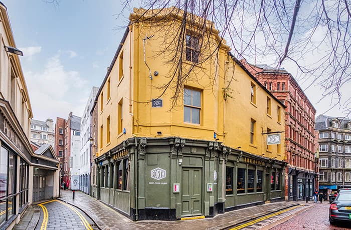 Castle Pubs - The Forth Hotel