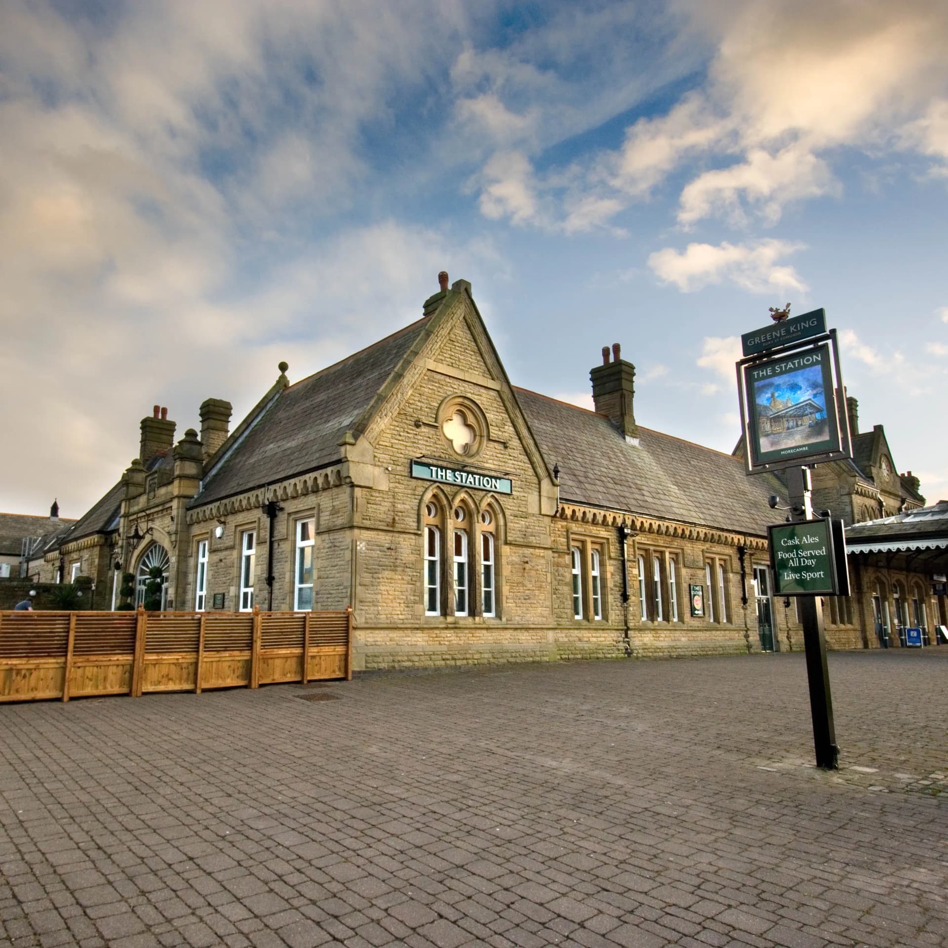 Station Promenade