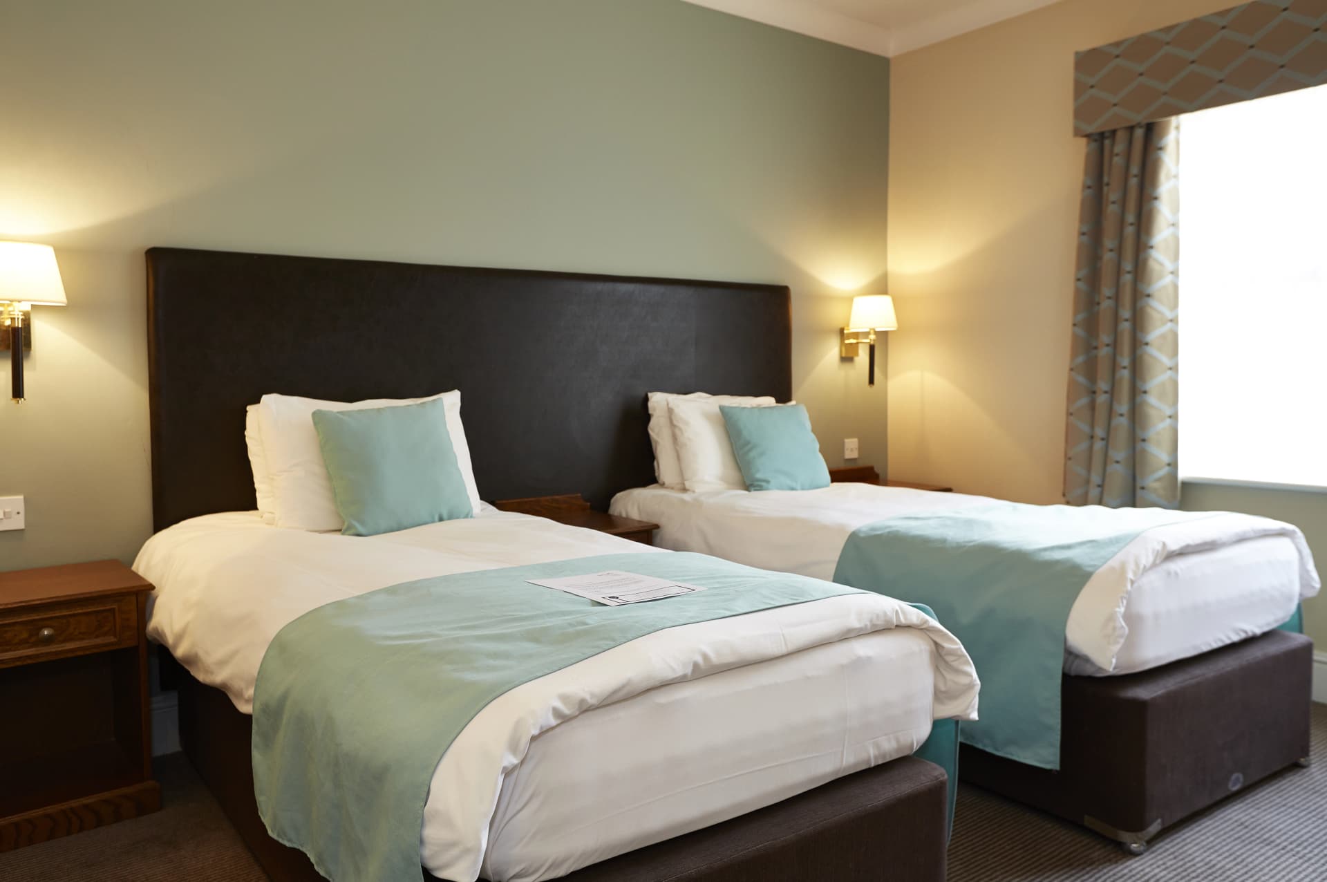 Red Lion Hotel
