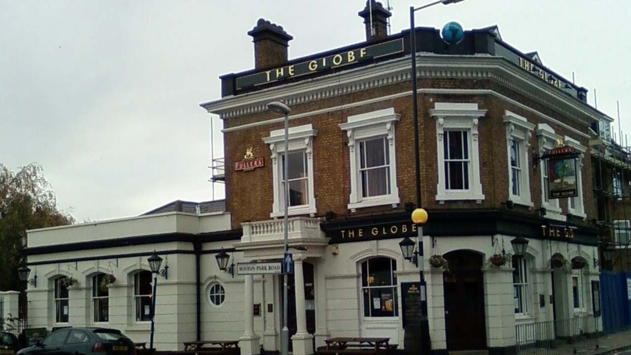 The Globe, Brentford