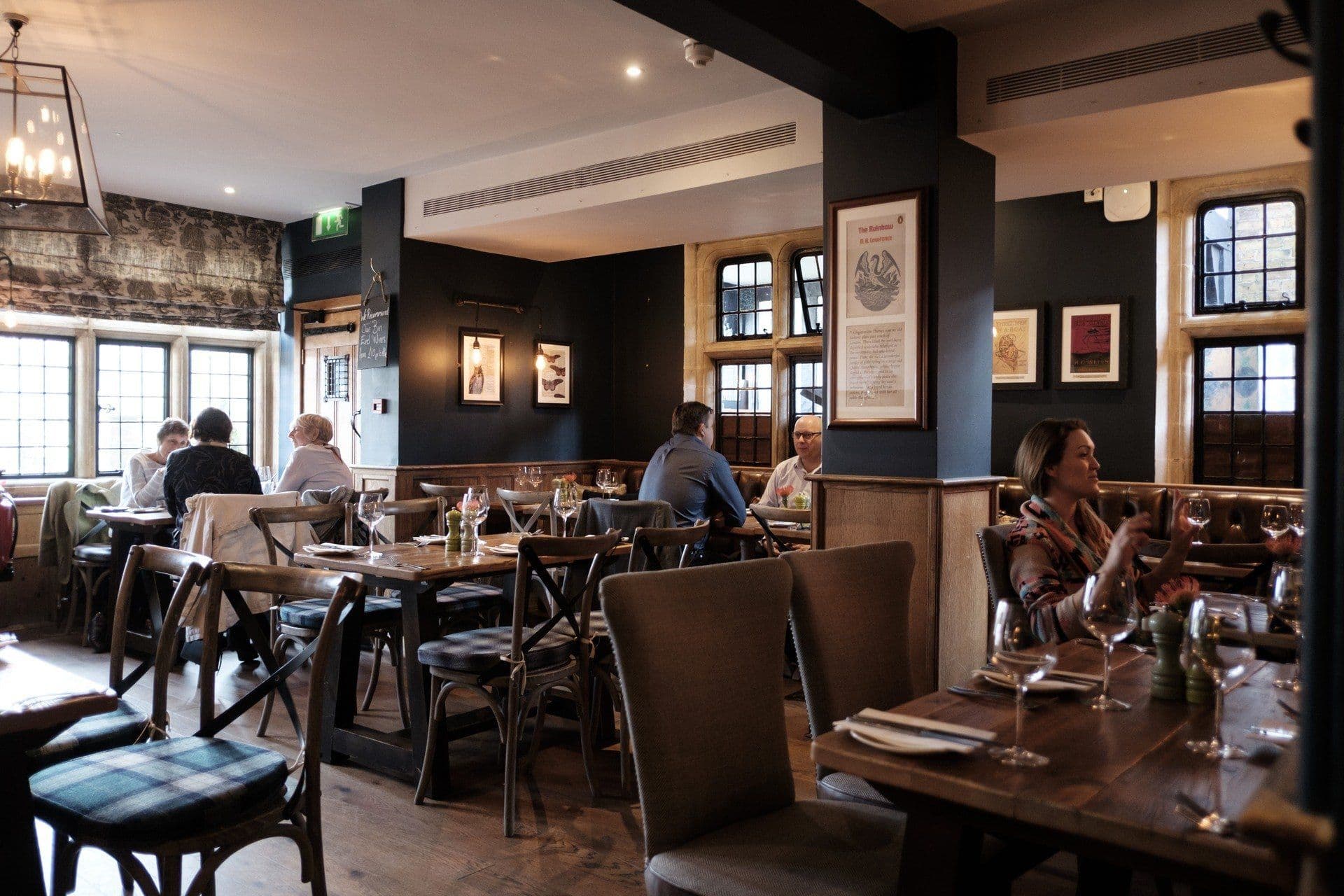 The White Hart Hotel, Hampton Wick