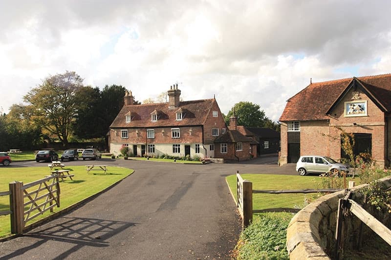 Brunning & Price - The Nevill Crest & Gun