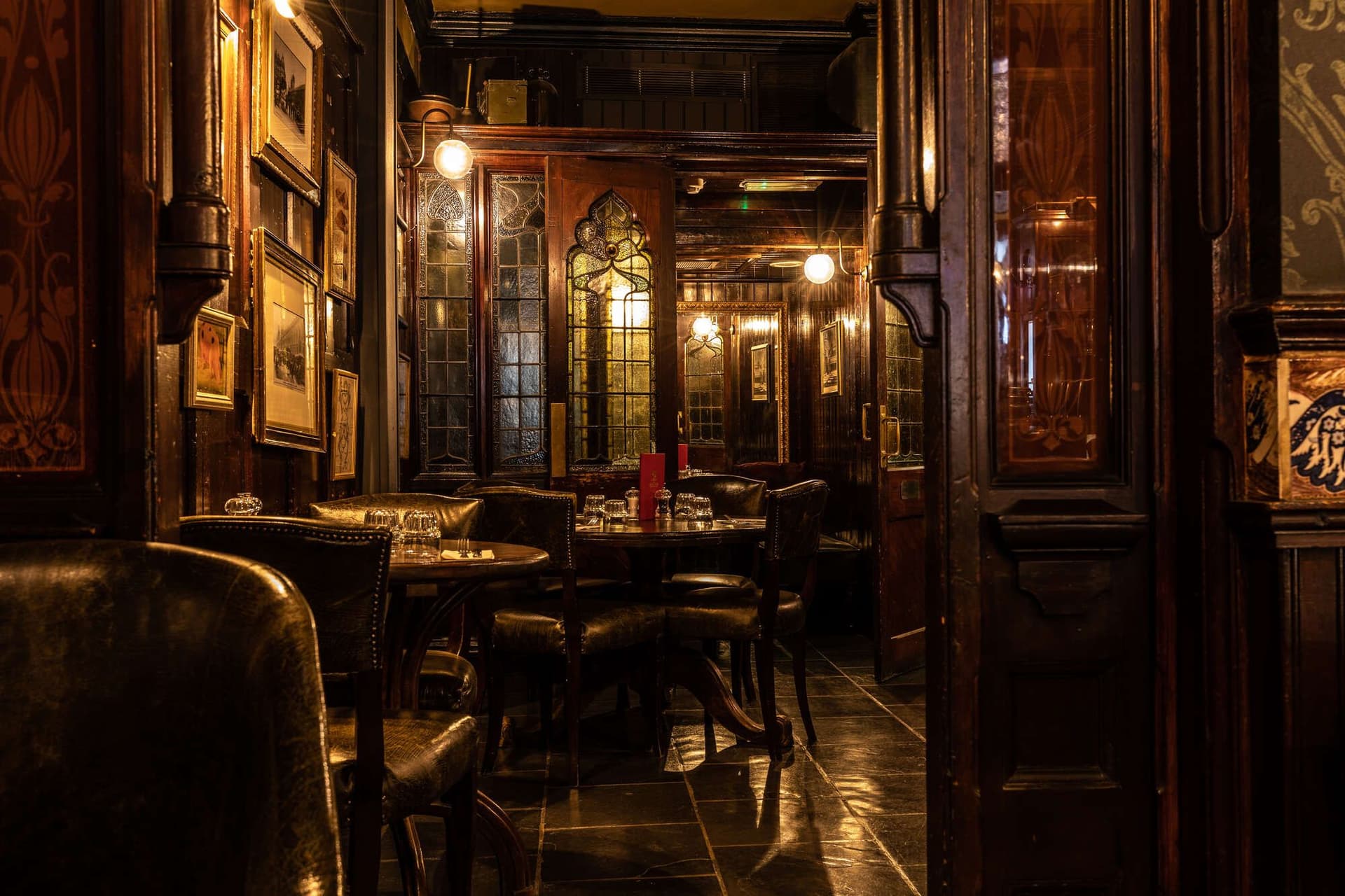 Fox & Anchor