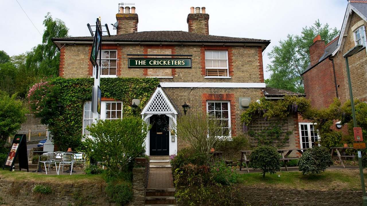 The Cricketers, Farncombe