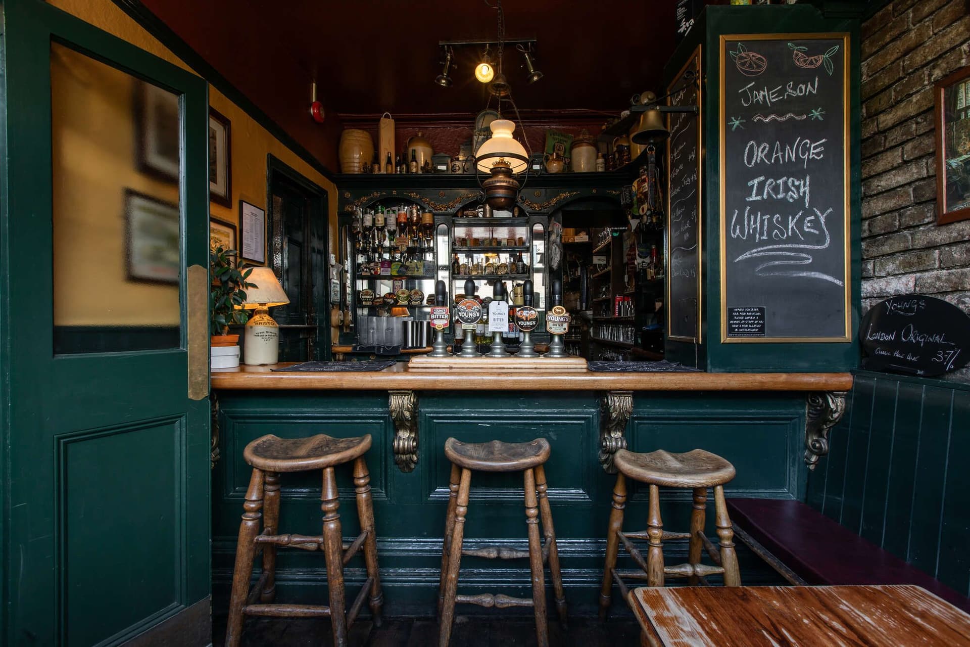 Highbury Vaults
