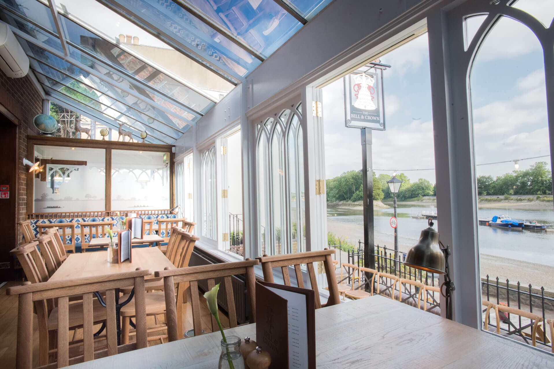 The Bell and Crown, Chiswick