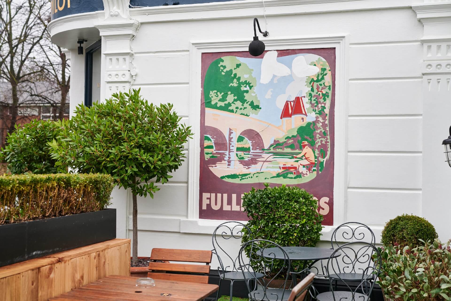 The Pilot, Chiswick