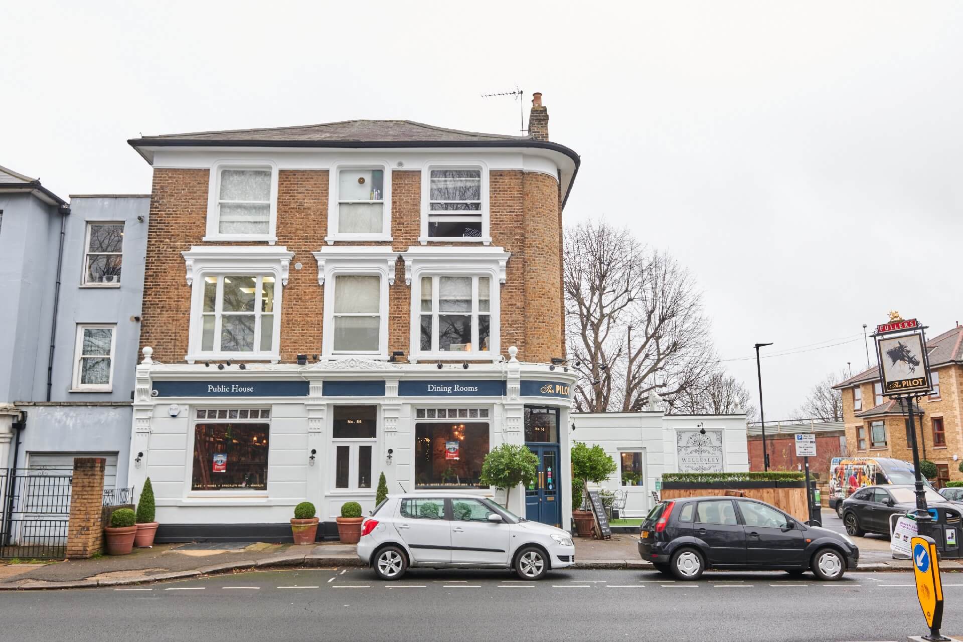 The Pilot, Chiswick