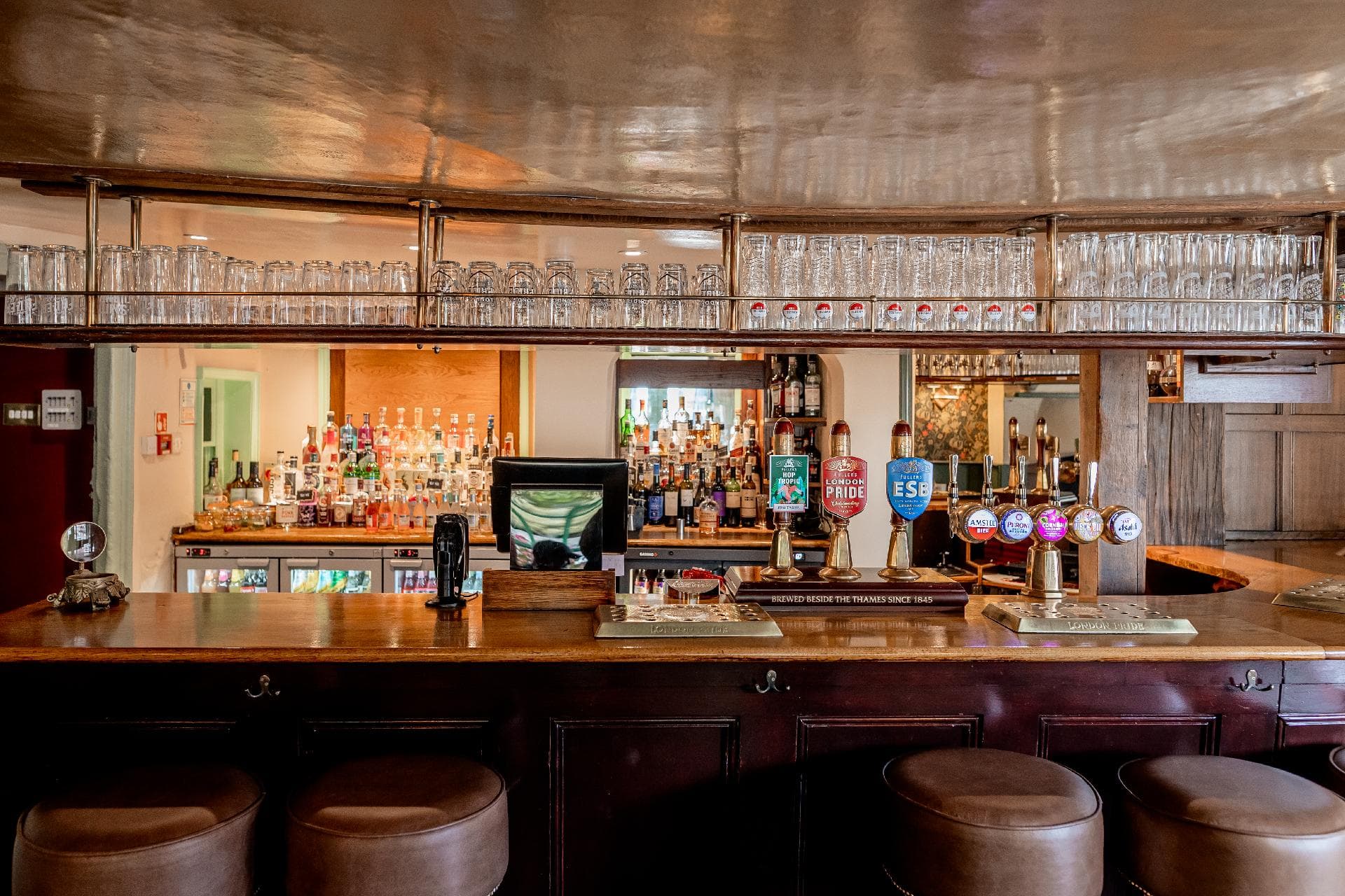 The Red Lion, Hillingdon