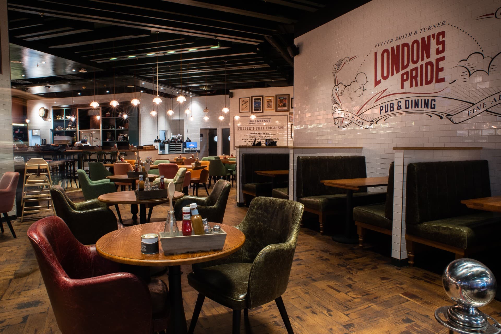 The London's Pride, Heathrow Terminal 2