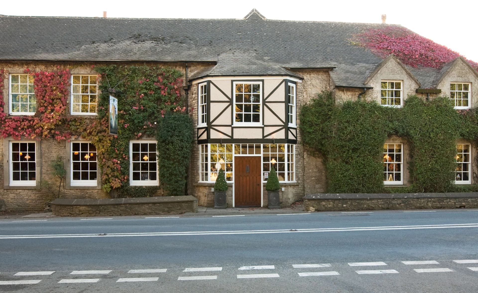 Hunters Hall Inn