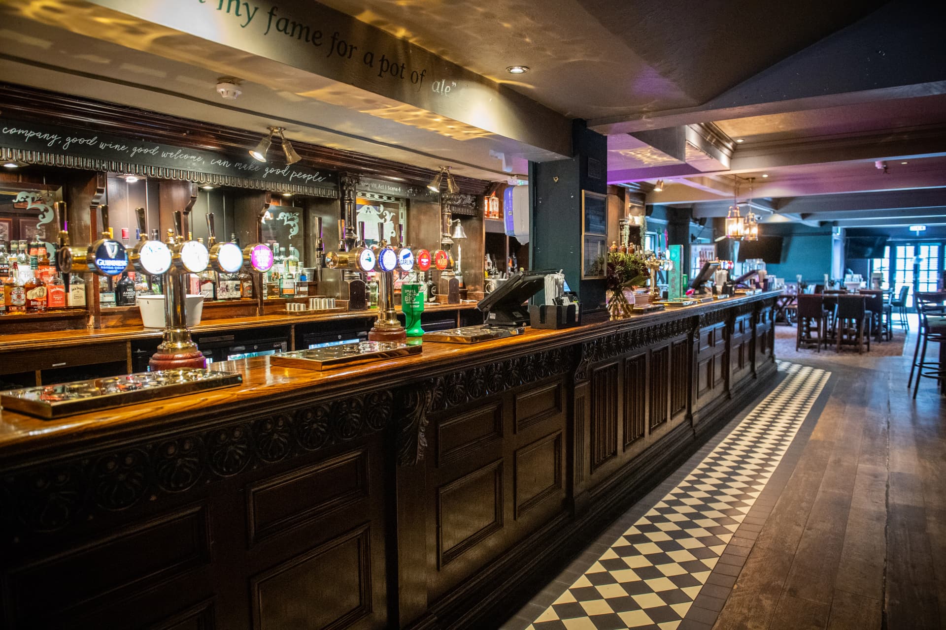 Rose & Crown