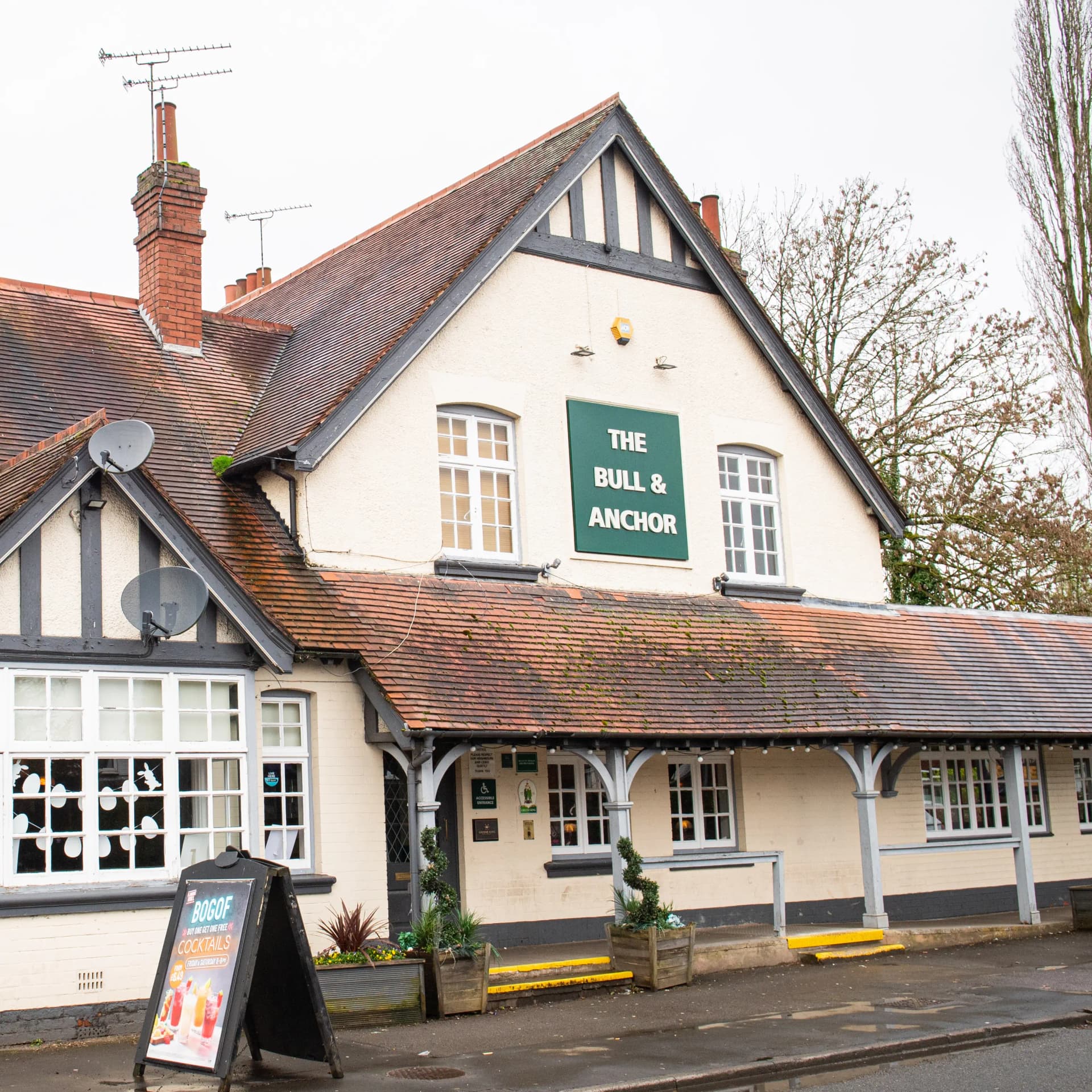 Bull & Anchor