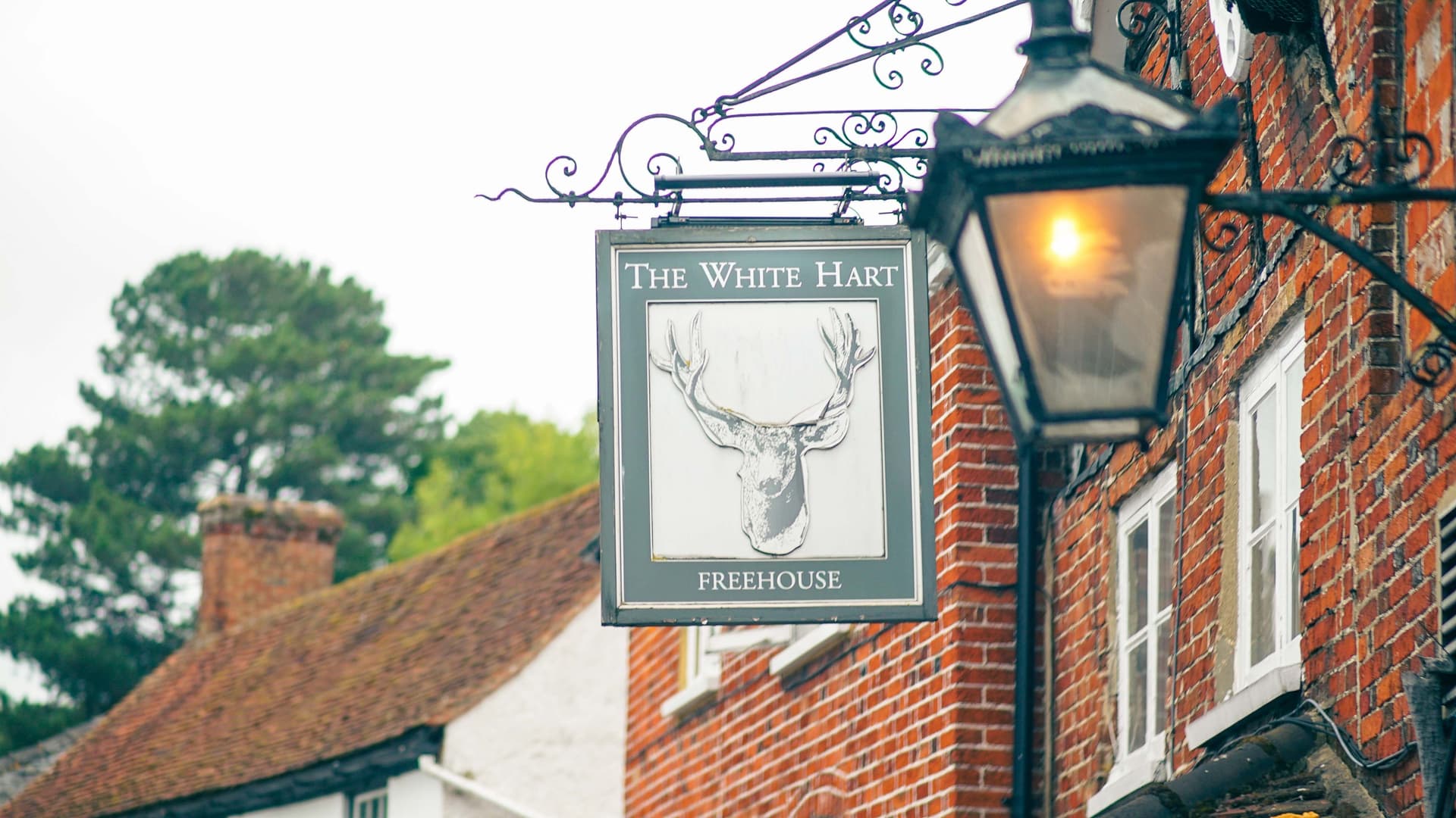 Brunning & Price - The White Hart