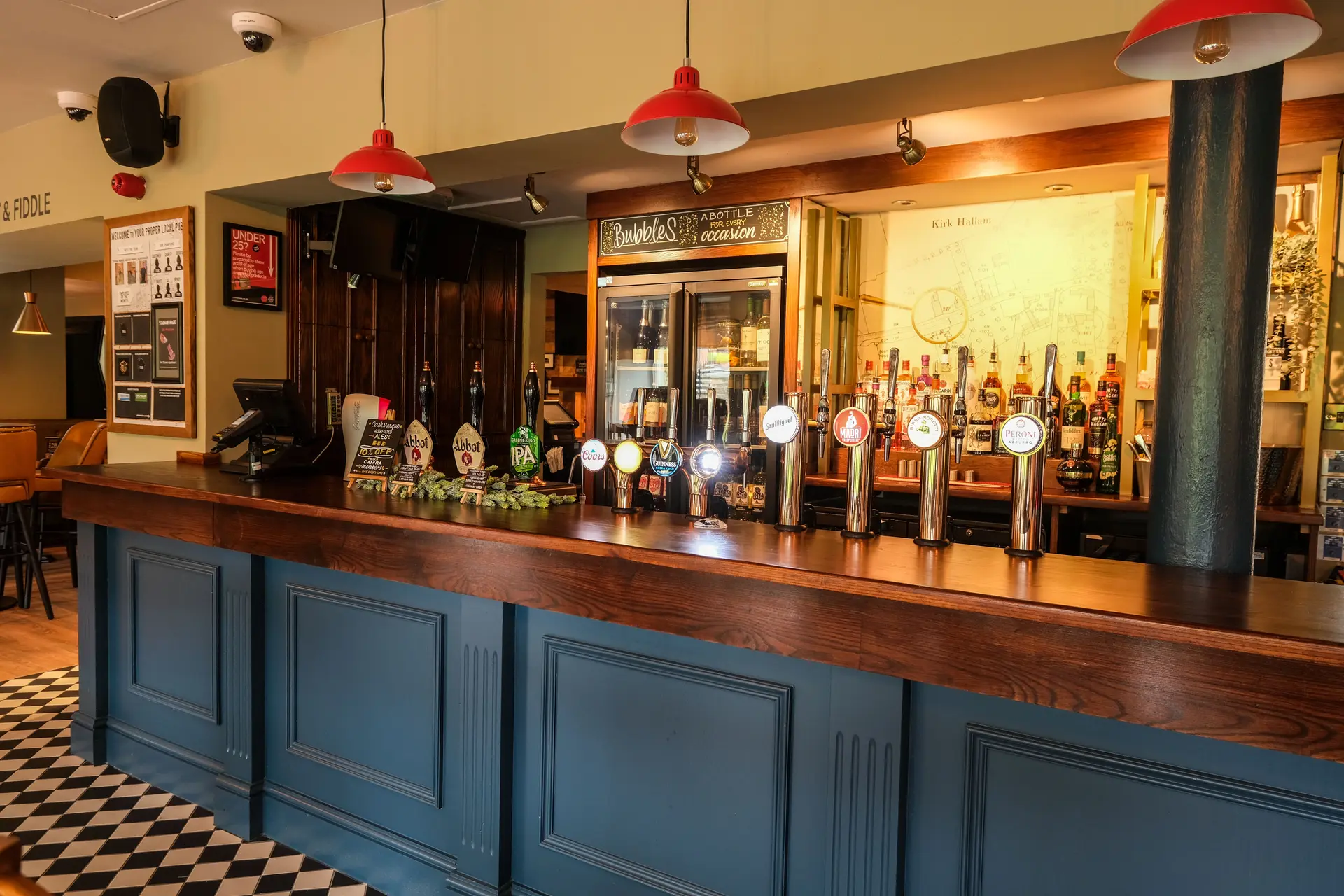 Cat & Fiddle