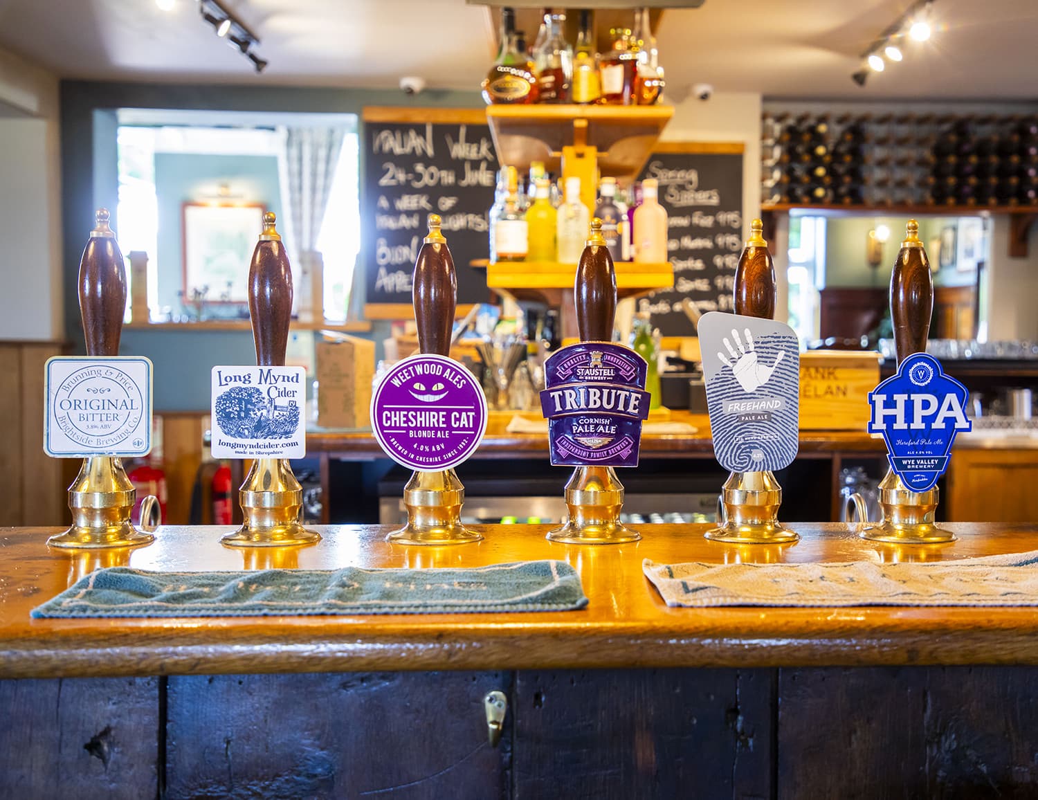 Brunning & Price - The Combermere Arms
