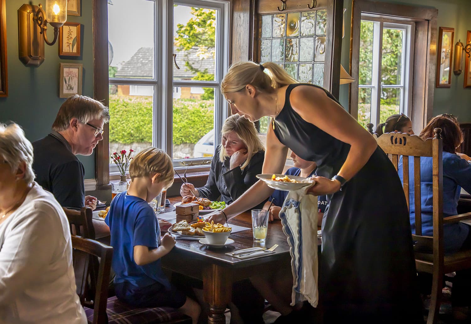 Brunning & Price - The Combermere Arms