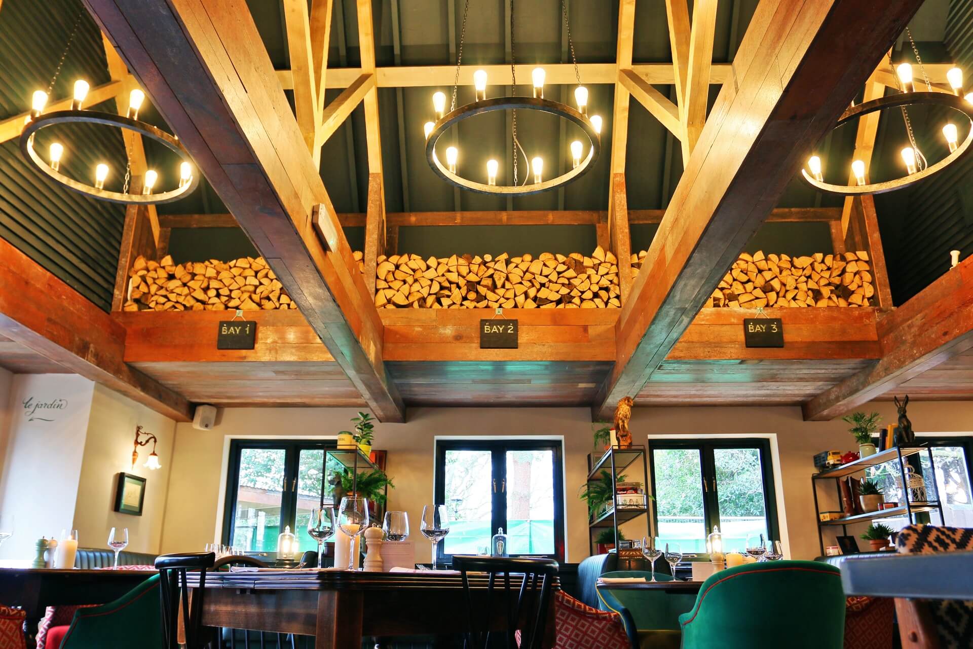 The Hare and Hounds, Osterley