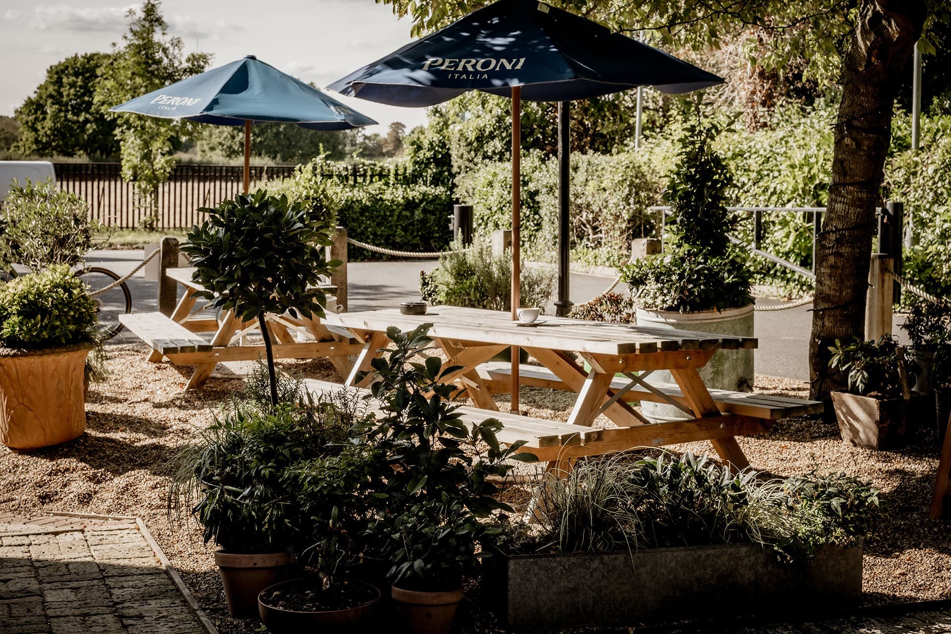 The Hare and Hounds, Osterley